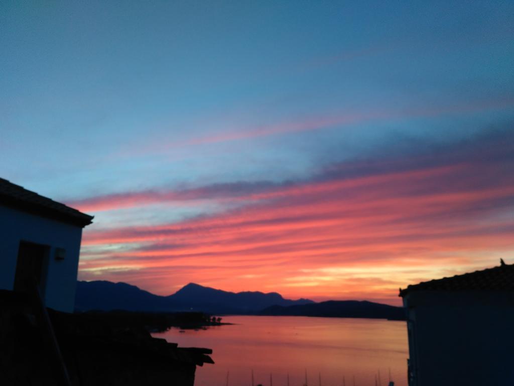 Ferienwohnung Panoramic View Poros Town Exterior foto